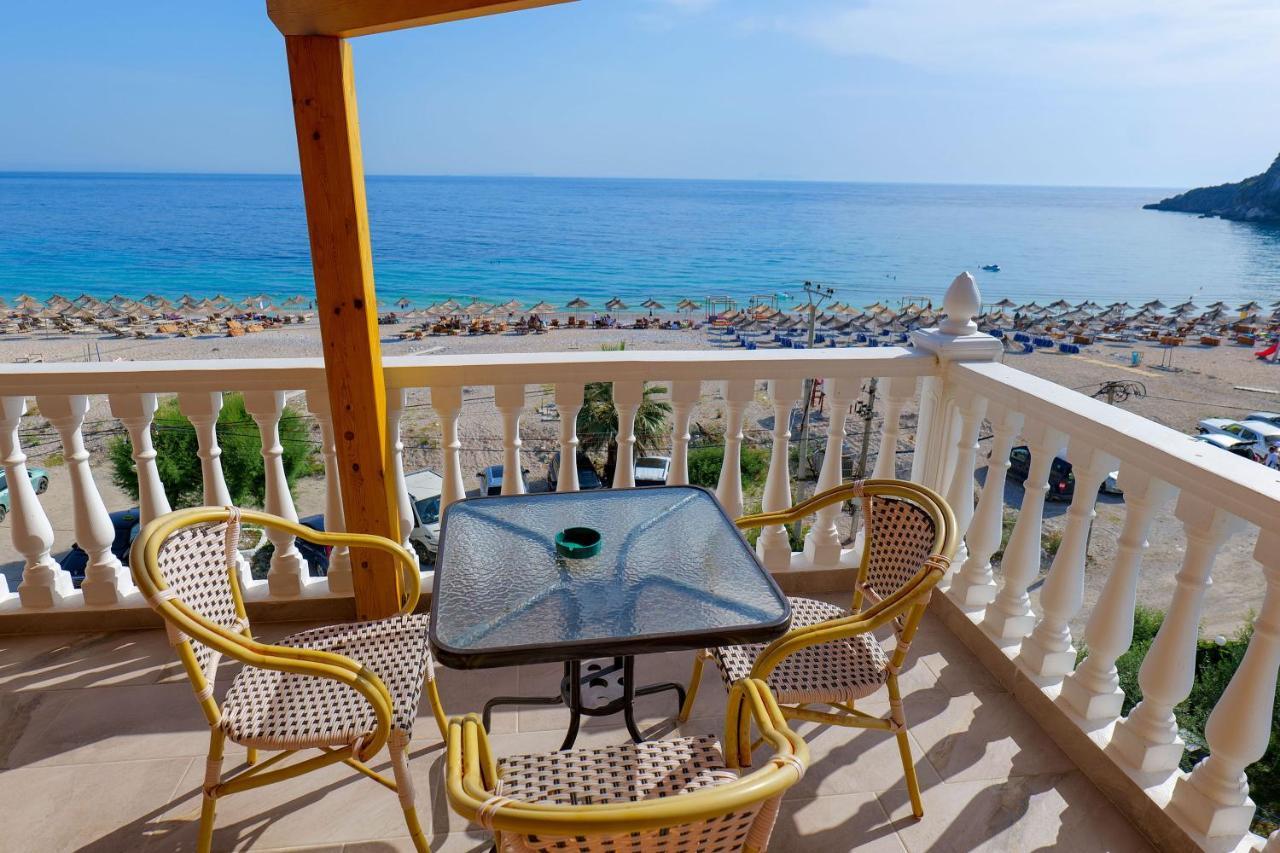 Alex & Sofi Hotel Himara Kültér fotó